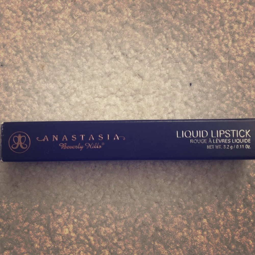 Anastasia liquid lipstick + Striped Top!